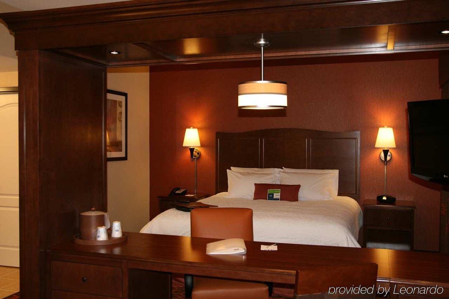 Hampton Inn & Suites New Castle, Pa Oda fotoğraf